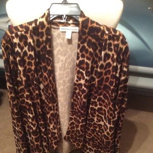 New York Laundry xlarge Leopard Print shrug